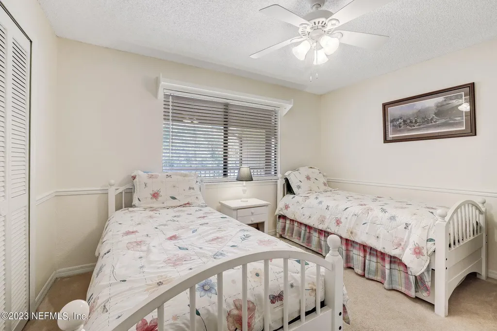 99 Broad River Place Welaka FL 32193