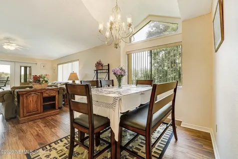 99 Broad River Place Welaka FL 32193
