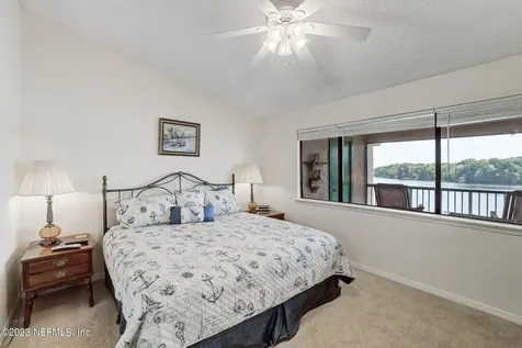 99 Broad River Place Welaka FL 32193
