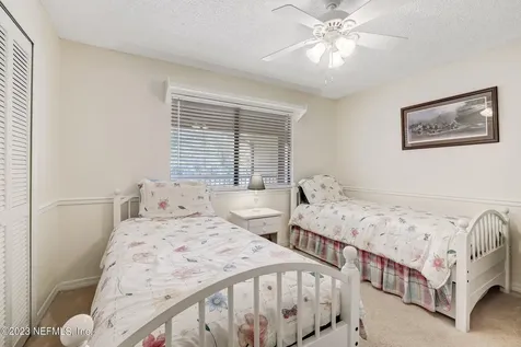 99 Broad River Place Welaka FL 32193