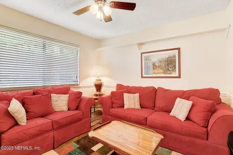 99 Broad River Place Welaka FL 32193