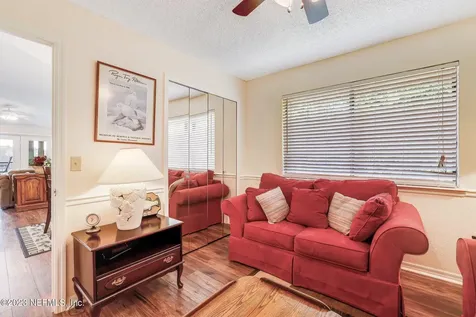 99 Broad River Place Welaka FL 32193