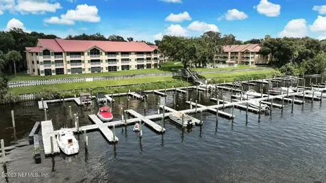 99 Broad River Place Welaka FL 32193