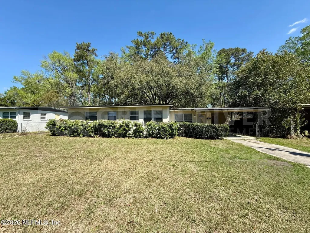 7963 Le Mans Drive Jacksonville FL 32210