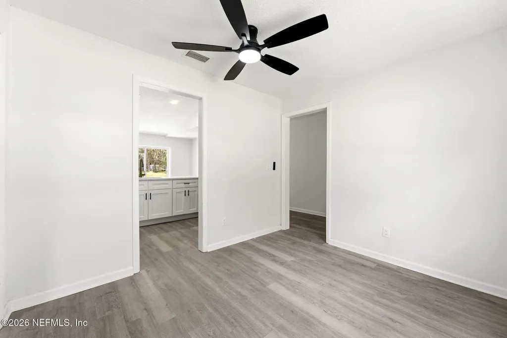 5570 Redpoll Avenue Jacksonville FL 32219