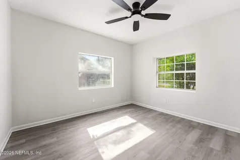 5570 Redpoll Avenue Jacksonville FL 32219