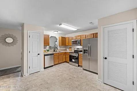 8436 Mcgirts Village Lane Jacksonville FL 32210
