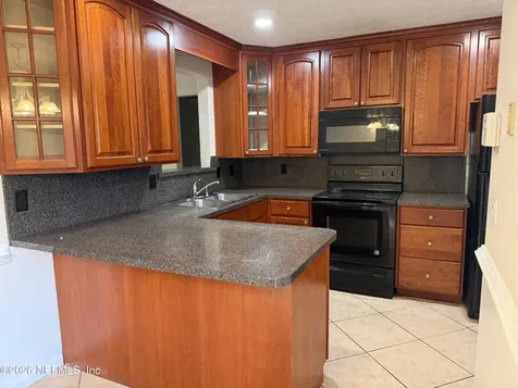 4285 Walnut Bend Jacksonville FL 32257