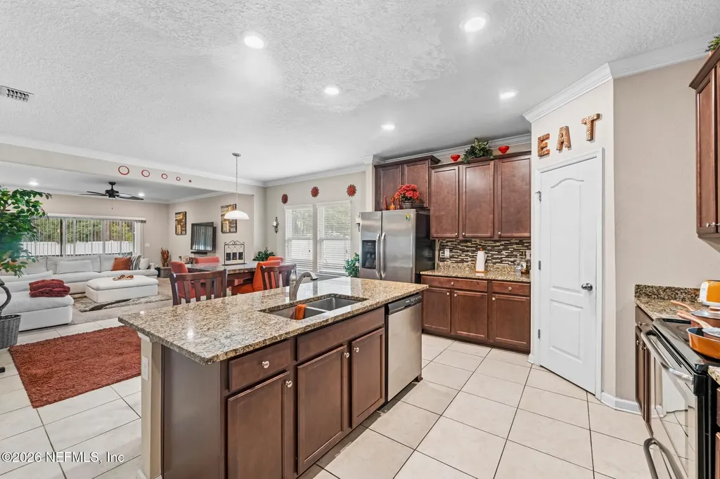 16198 Blossom Lake Drive Jacksonville FL 32218