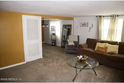 6731 Seaboard Avenue Jacksonville FL 32244