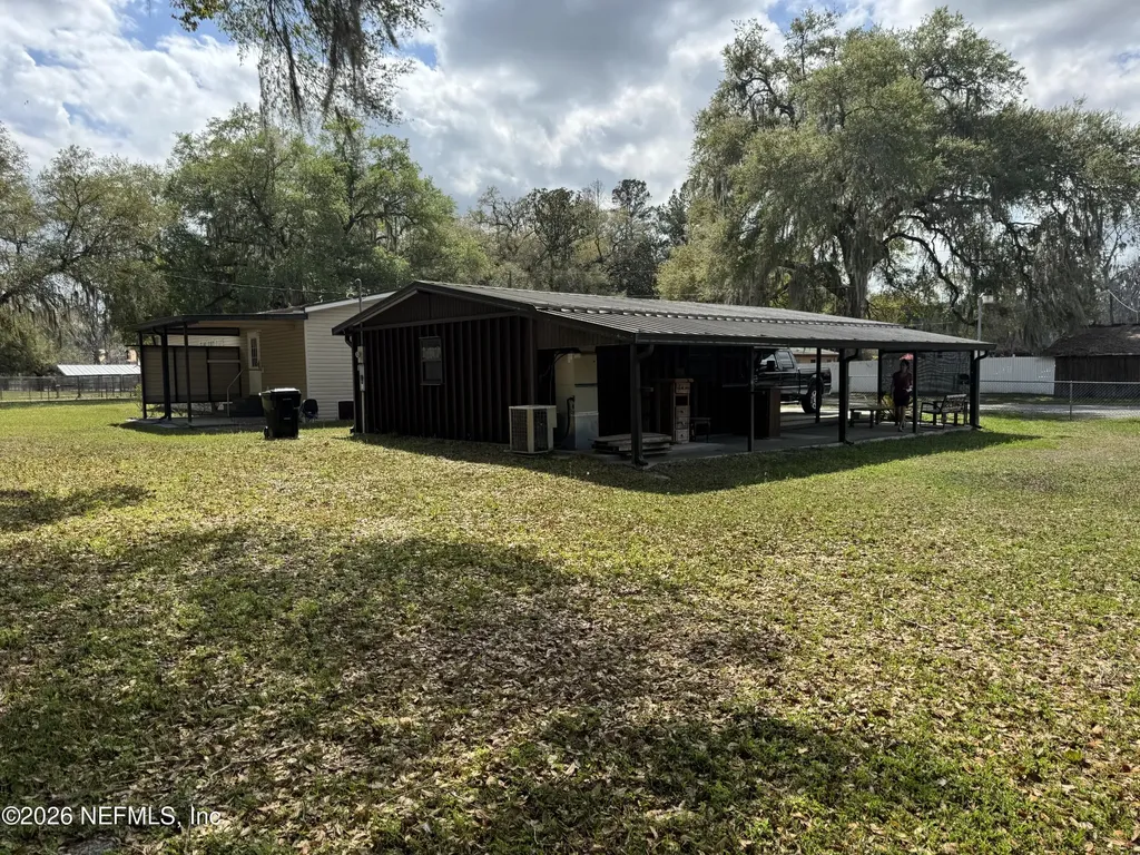 14370 NE 150th Avenue Waldo FL 32694