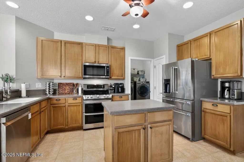 1612 Creek Point Boulevard Jacksonville FL 32218
