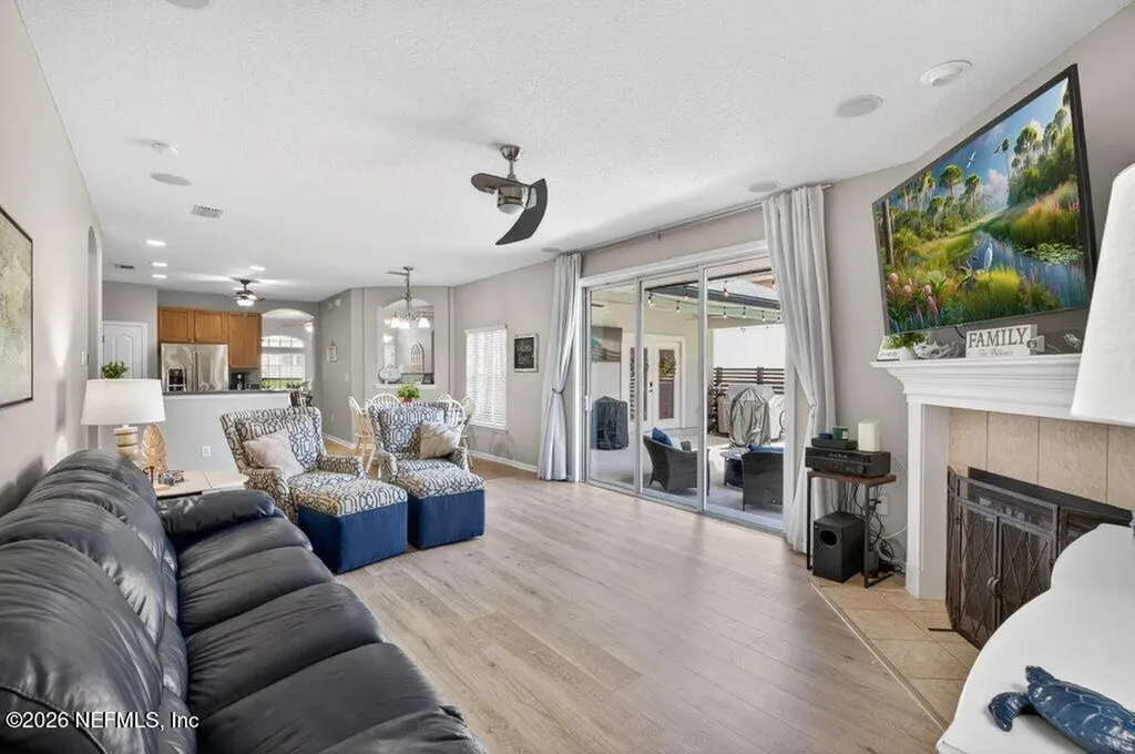 1612 Creek Point Boulevard Jacksonville FL 32218