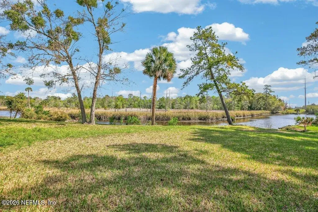 1612 Creek Point Boulevard Jacksonville FL 32218
