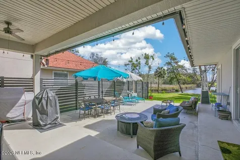 1612 Creek Point Boulevard Jacksonville FL 32218
