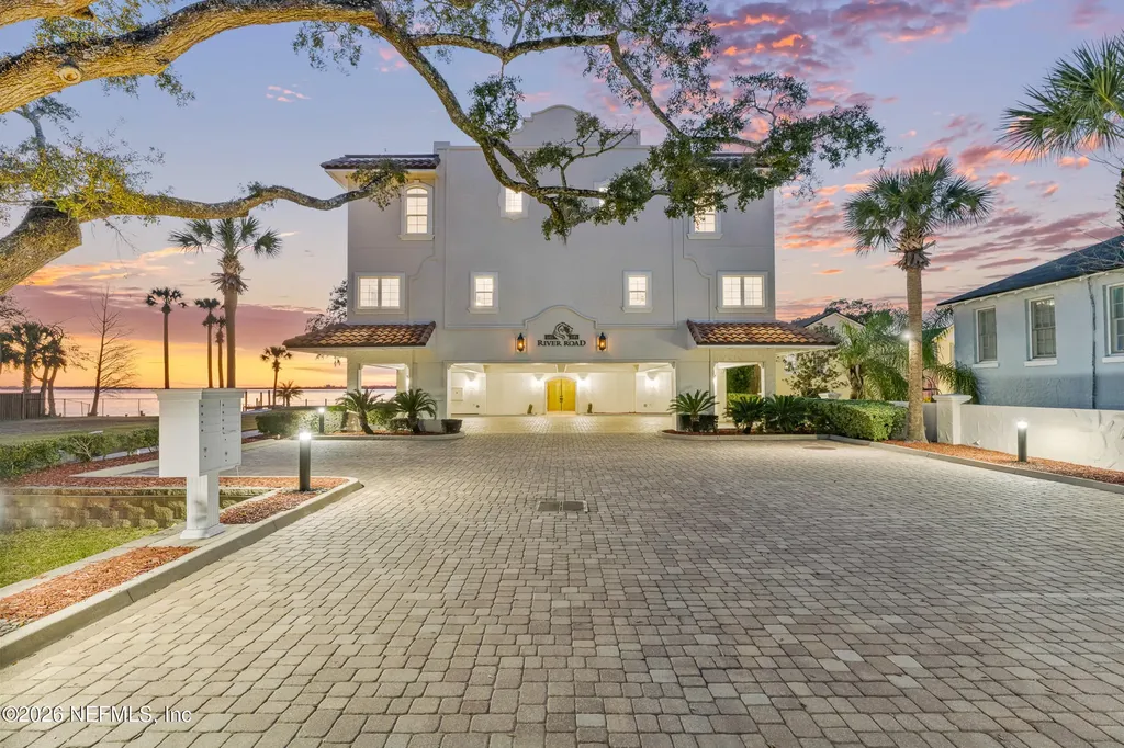 1616 River Road Jacksonville FL 32207