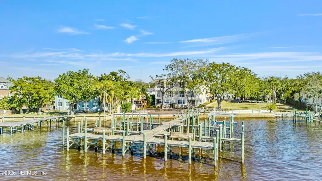 1616 River Road Jacksonville FL 32207