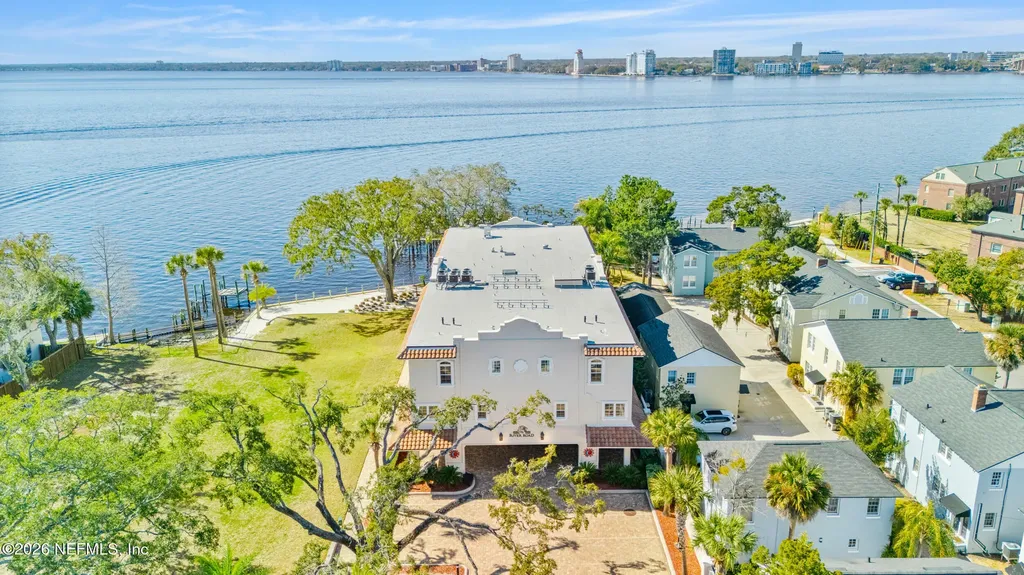 1616 River Road Jacksonville FL 32207