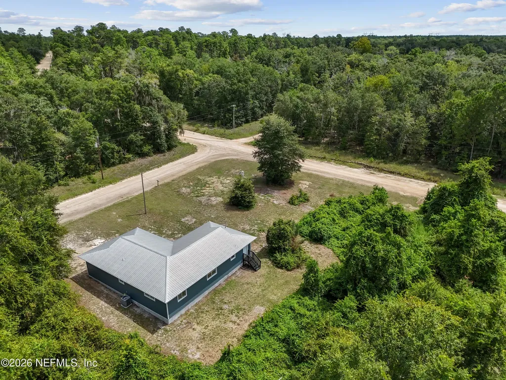 127 Rainbow Drive Florahome FL 32140