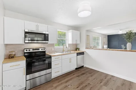 127 Rainbow Drive Florahome FL 32140