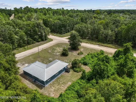 127 Rainbow Drive Florahome FL 32140