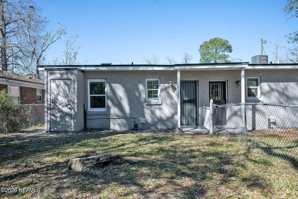 2036 W 11th Street Jacksonville FL 32209