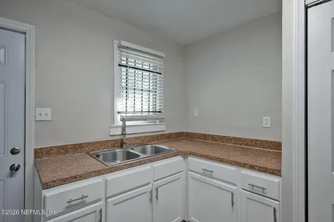 2036 W 11th Street Jacksonville FL 32209