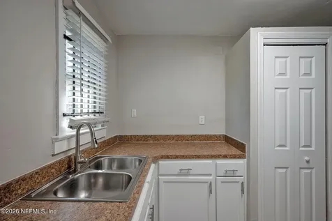 2036 W 11th Street Jacksonville FL 32209