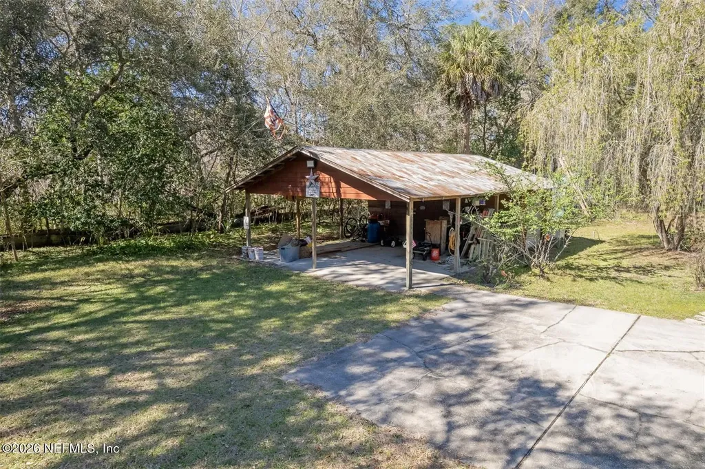 596 Fl-20 Palatka FL 32177