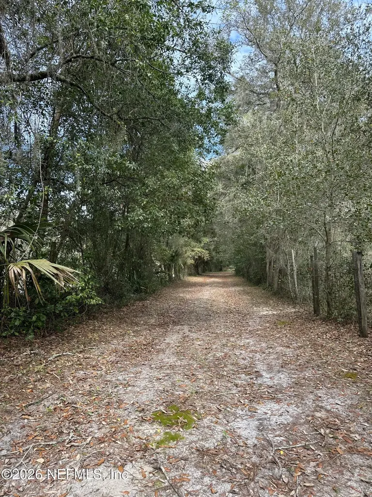 596 Fl-20 Palatka FL 32177