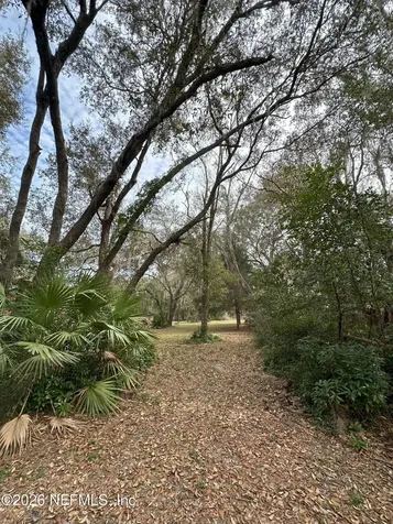 596 Fl-20 Palatka FL 32177
