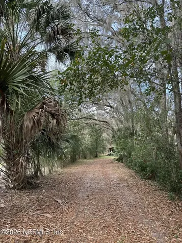 596 Fl-20 Palatka FL 32177
