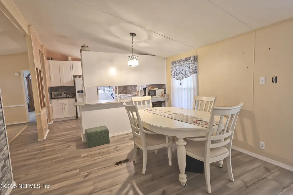 138 Edgewater Road Satsuma FL 32189