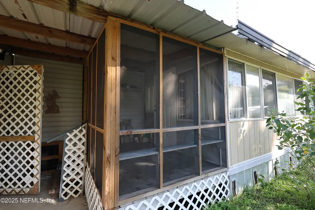 138 Edgewater Road Satsuma FL 32189