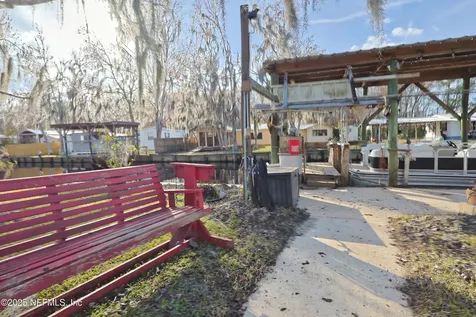 138 Edgewater Road Satsuma FL 32189