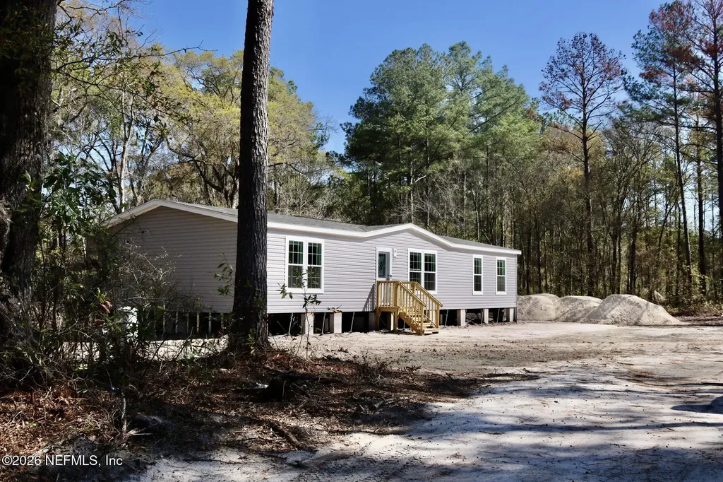 6915 NW County Road 229 Starke FL 32091