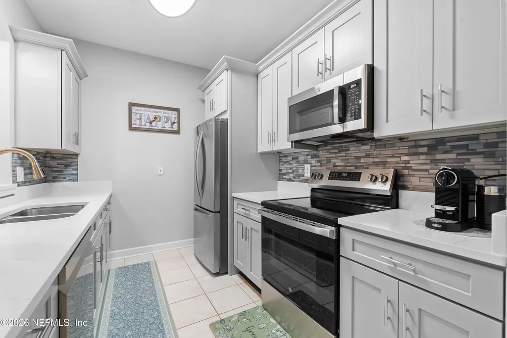 10550 Baymeadows Road Jacksonville FL 32256