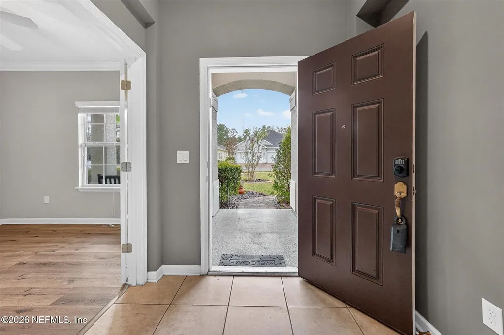 10013 Logan Falls Court Jacksonville FL 32222