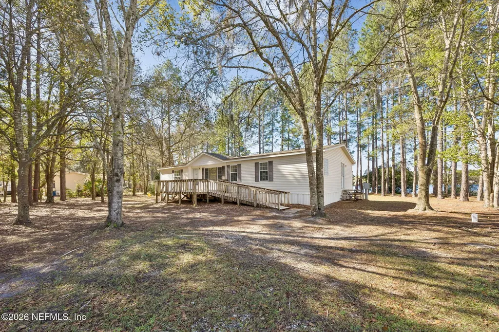 5338 Island Lake Drive Jacksonville FL 32226