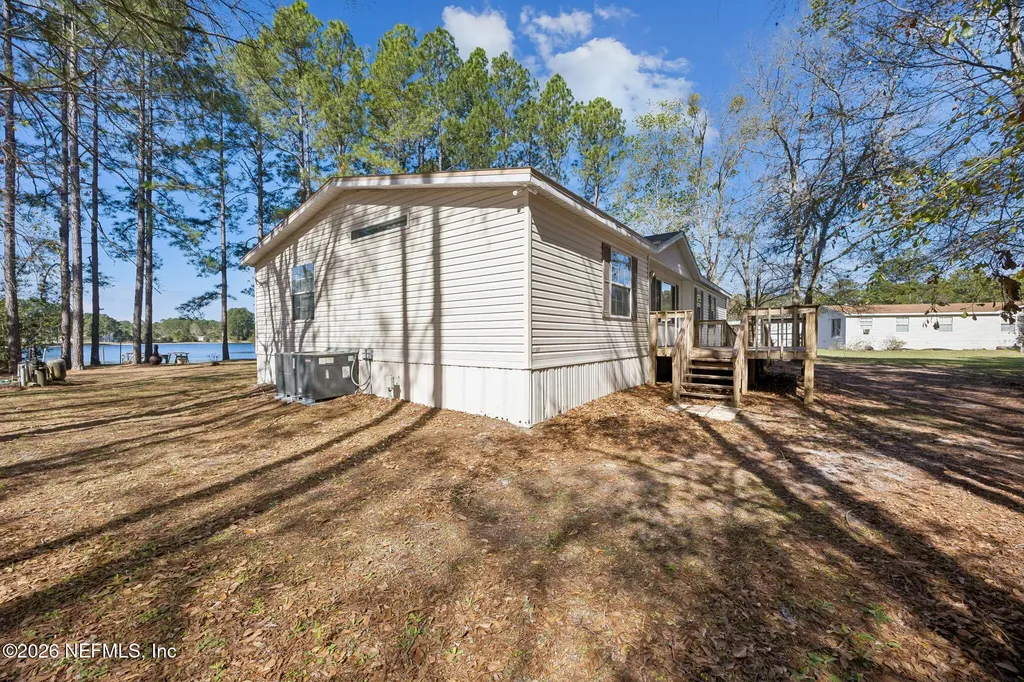 5338 Island Lake Drive Jacksonville FL 32226