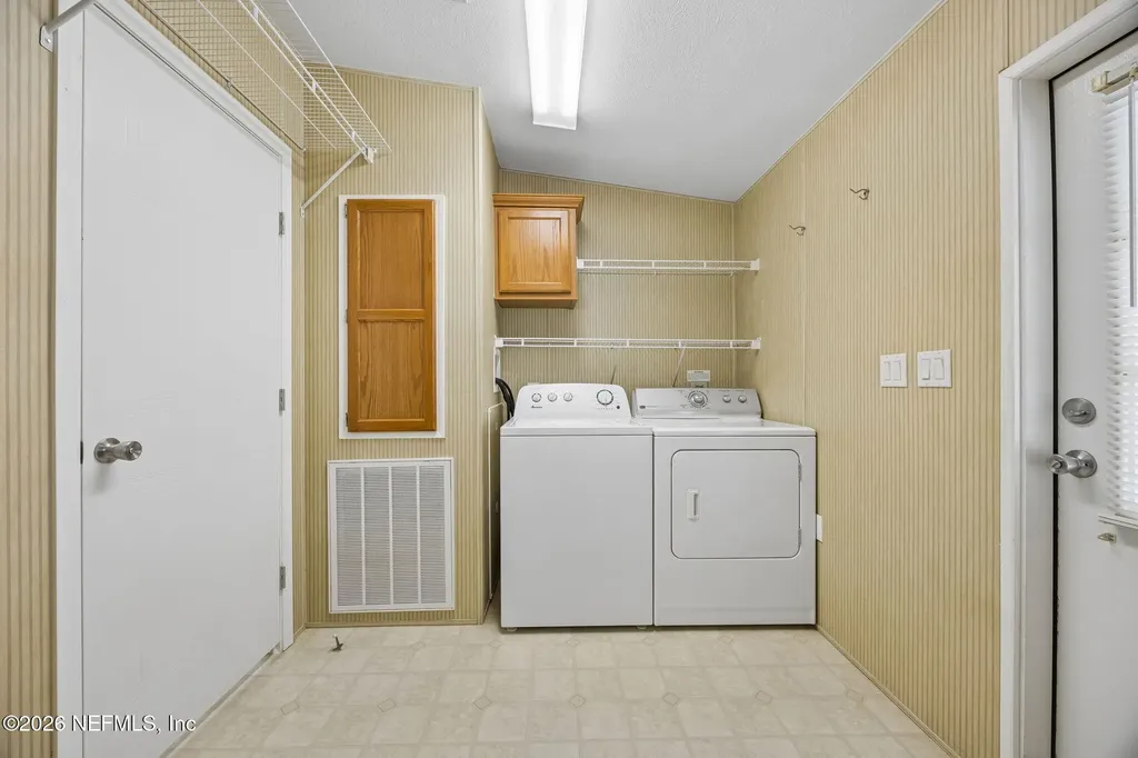 5338 Island Lake Drive Jacksonville FL 32226