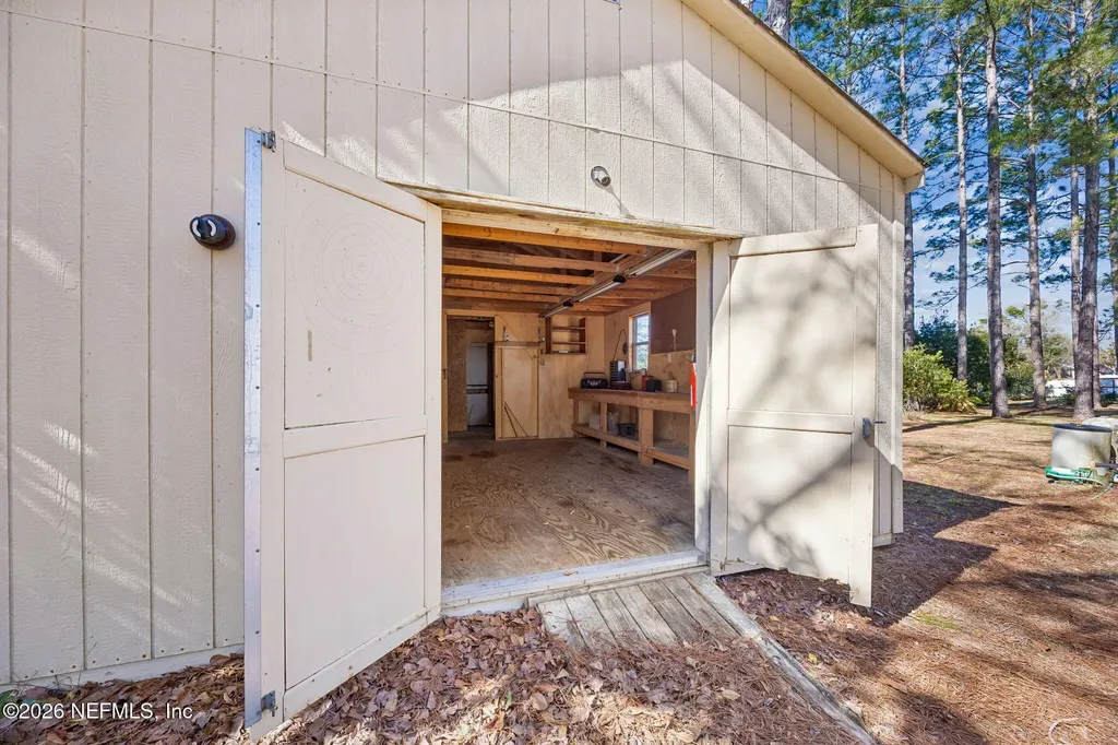 5338 Island Lake Drive Jacksonville FL 32226