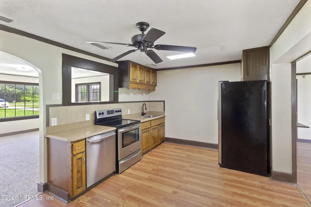 309 E River Road East Palatka FL 32131