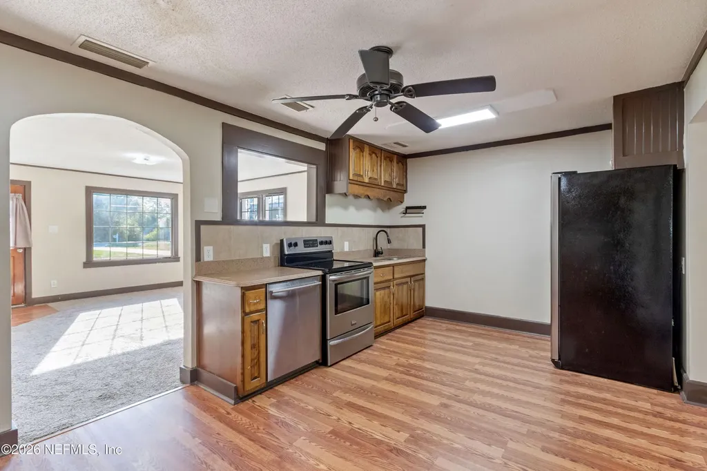 309 E River Road East Palatka FL 32131