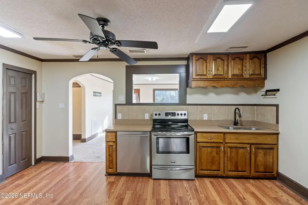 309 E River Road East Palatka FL 32131