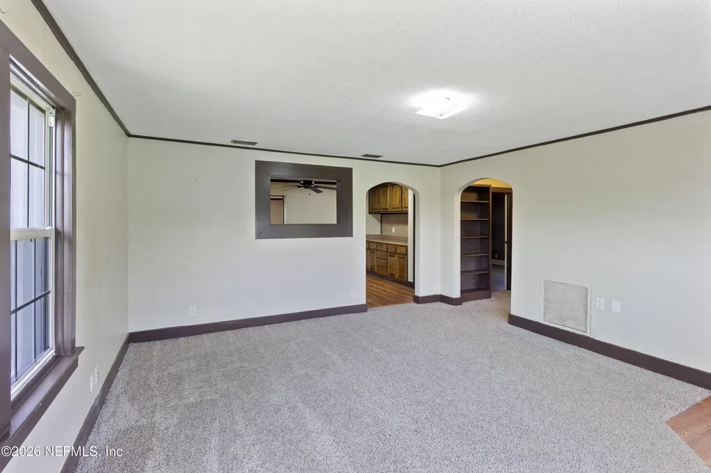 309 E River Road East Palatka FL 32131