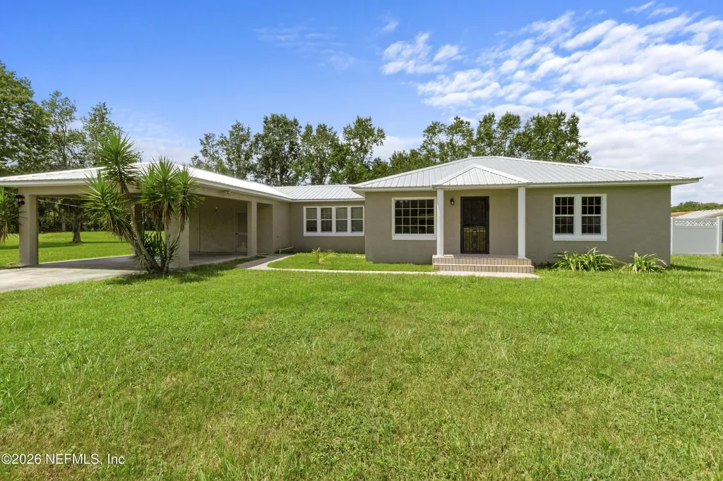 309 E River Road East Palatka FL 32131