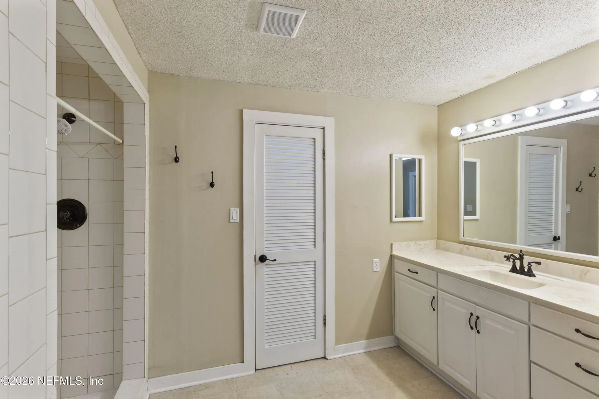 309 E River Road East Palatka FL 32131