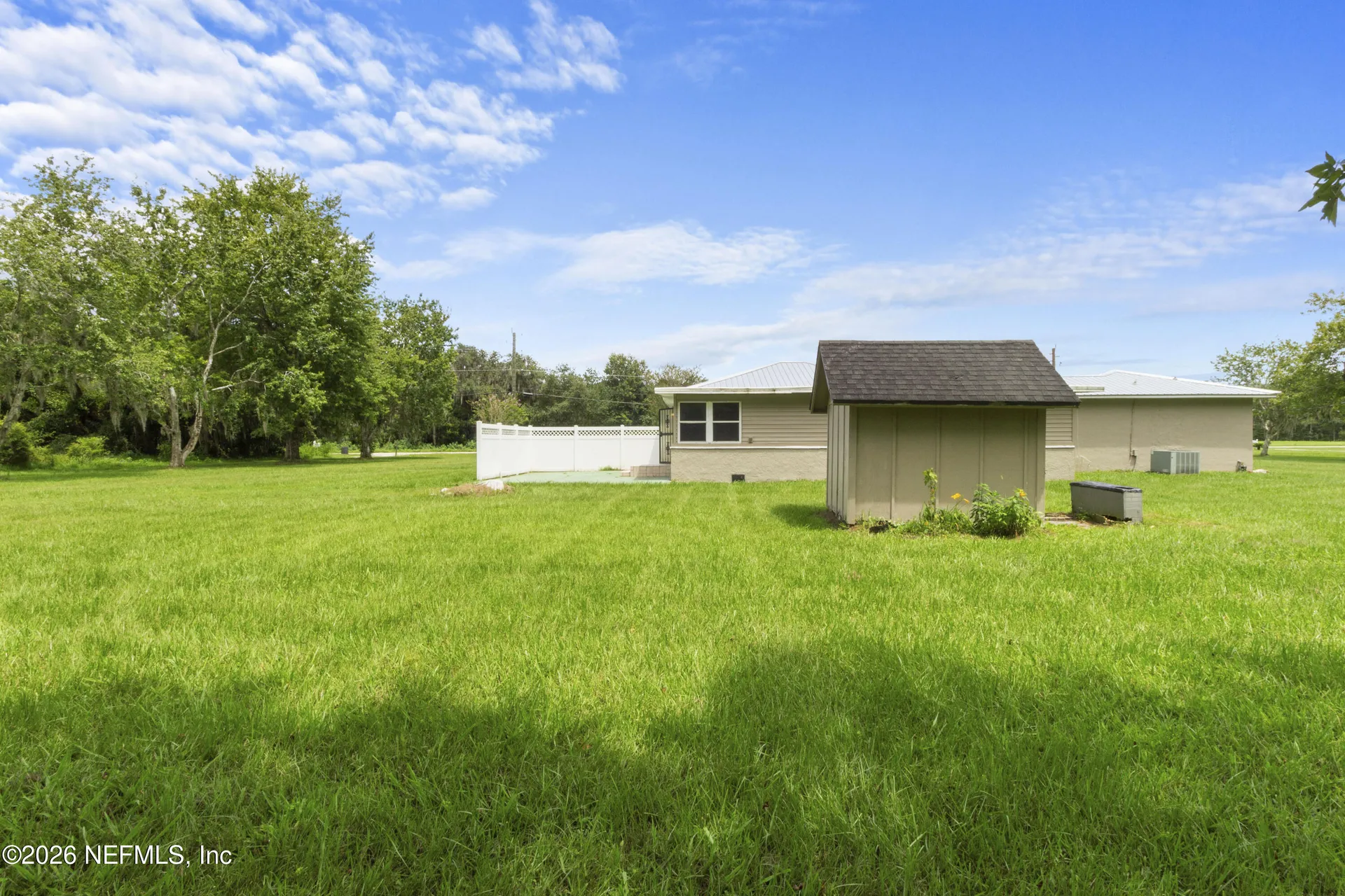 309 E River Road East Palatka FL 32131