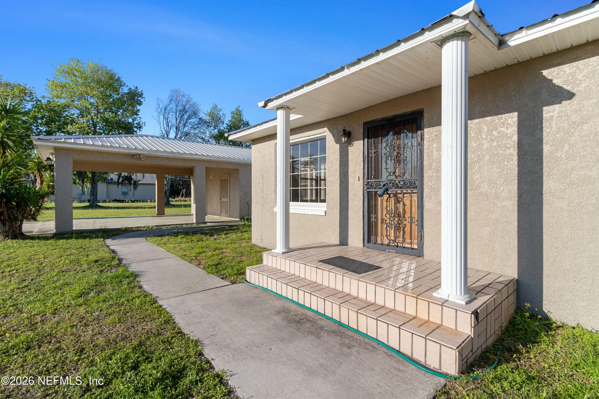 309 E River Road East Palatka FL 32131